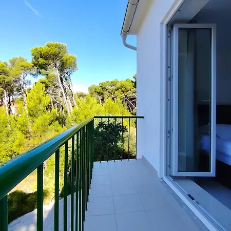 Right On Beach In Marisbella Vila Brela